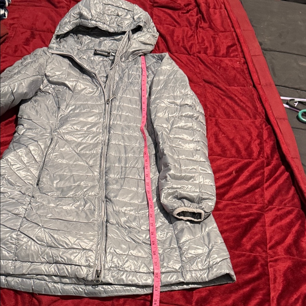 Marmot Silver Puffer Jacket - Picture 5 of 5